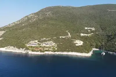 Villa Oneiro-Dreamy luxury villa with private access to the sea in Sivota!