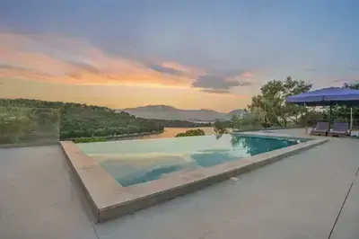 Villa Chriselia on Meganisi with sea access and pontoon