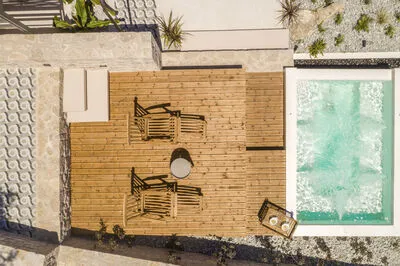 Villa Agapanthus with sea view in Nikiana