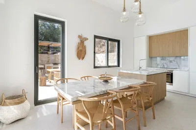 Villa Agapanthus with sea view in Nikiana