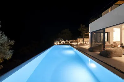 Villa Agapanthus with sea view in Nikiana