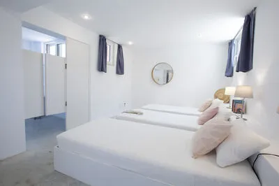 Villa NISI – Stylish Sea-View Retreat with Pool & Easy Access