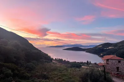 Villa Magiko, luxury close to Mikros Gialos beach