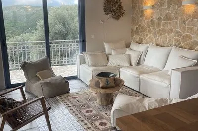 Villa Magiko, luxury close to Mikros Gialos beach