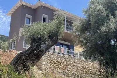 Villa Magiko, luxury close to Mikros Gialos beach