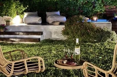  Luxury apartment close to Agios Ioannis beach and to Lefkada town.