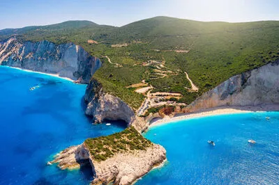  Luxury apartment close to Agios Ioannis beach and to Lefkada town.