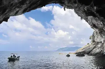 Ionian Cruises | Discover Meganisi & Lefkada’s Famous Beaches