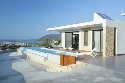 Elegant Greek Island Villa with Pool