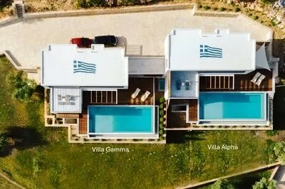 Stunning villa overlooking the Ionian Sea and charming Sivota Lefkada (Γ)