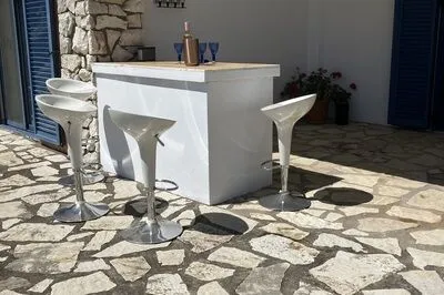 Villa Eleanor, a private villa 10min walk to Sivota Bay 