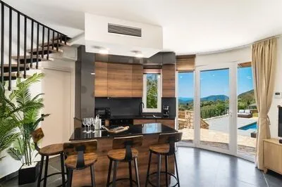 La Grelia-A Unique Tower-Design Villa with Private Pool