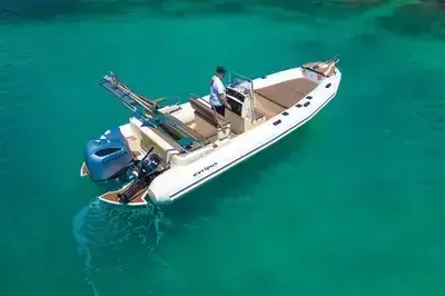 Apollon 7.5-meter RIB, ideal for day cruises with up to 10 guests.