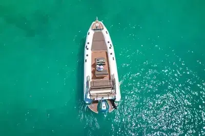 Apollon 7.5-meter RIB, ideal for day cruises with up to 10 guests.