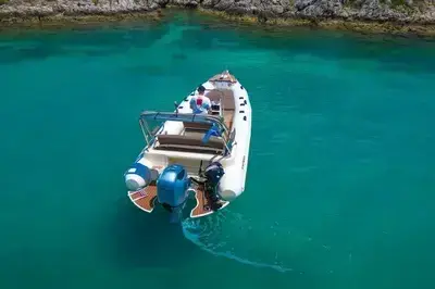 Apollon 7.5-meter RIB, ideal for day cruises with up to 10 guests.