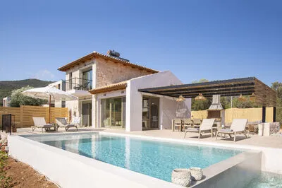Petrolithos Coastal Retreats - Villa Skinos