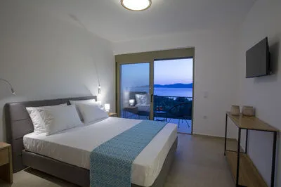 Petrolithos Coastal Retreats - Villa Skinos