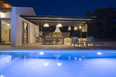 Petrolithos Coastal Retreats - Villa Skinos