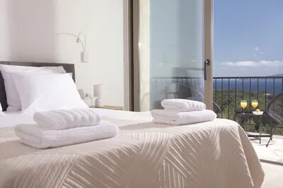 Petrolithos Coastal Retreats - Villa Skinos