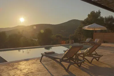 Petrolithos Coastal Retreats - Villa Skinos