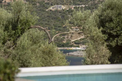 Petrolithos Coastal Retreats - Villa Skinos