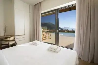 Amber by the sea – Elegant Villa with amazing view and XLarge Infinity Pool