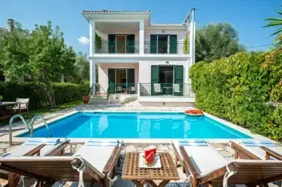 "Mediterraneo Home" villas with private pool by the sea