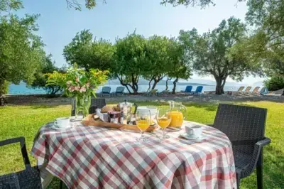 "Mediterraneo Home" villas with private pool by the sea
