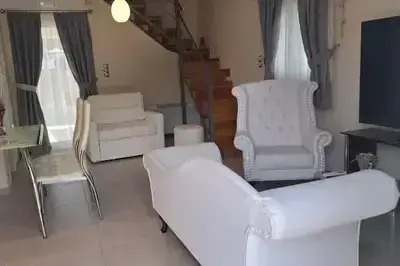 Cozy & Luxury Maisonette with swimming pool very close to Nidri