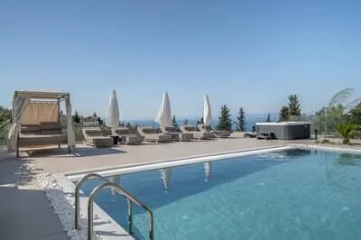 Villa Norelia – Exclusive Luxury Villa with Private Pool, Jacuzzi & Breatht