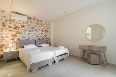 Villa Norelia – Exclusive Luxury Villa with Private Pool, Jacuzzi & Breatht