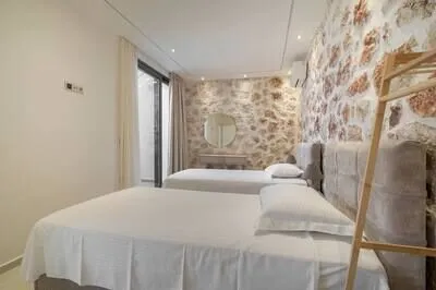 Villa Norelia – Exclusive Luxury Villa with Private Pool, Jacuzzi & Breatht