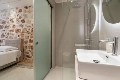 Villa Norelia – Exclusive Luxury Villa with Private Pool, Jacuzzi & Breatht