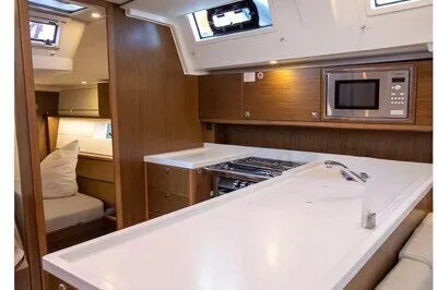 Weekly and Daily Private Sailing Experiences in Greece