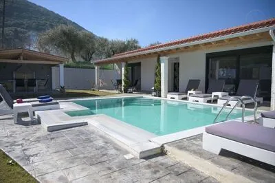 Diamond Luxury Villa  Corfu
