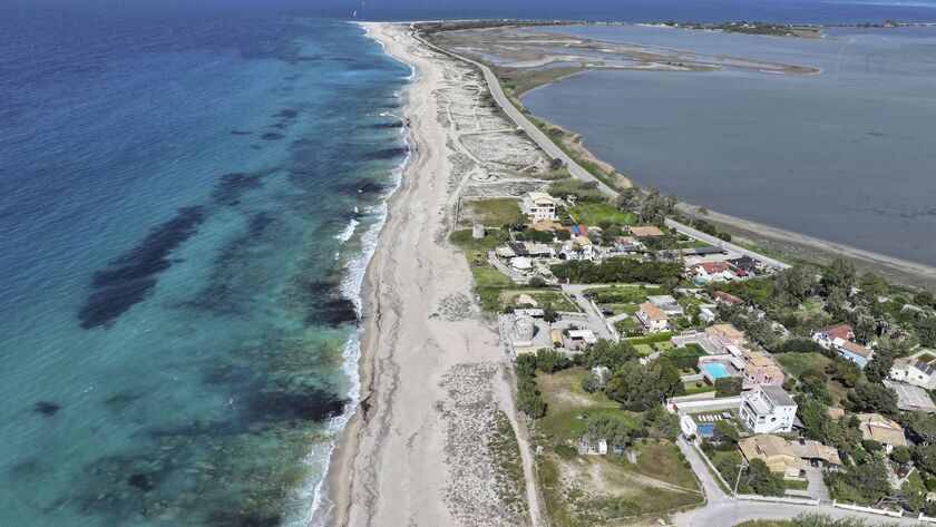 Coastal Chic Luxury Villa La Reina in Ai Giannis Kitesurfers beach paradise Main photo of the rental