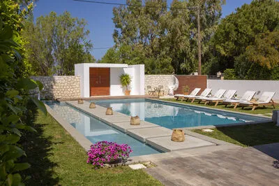 Coastal Chic Luxury Villa La Reina in Ai Giannis Kitesurfers beach paradise