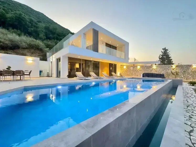 Modern Seaview Oasis – Private 14m Infinity Pool & High-End Luxury Main photo of the rental
