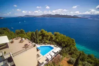 Aliki Hotel in Nikiana