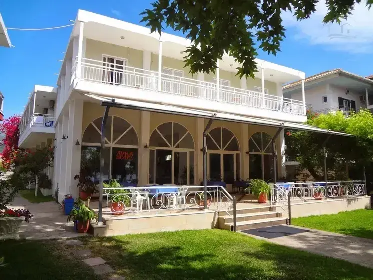 Avra Beach Hotel The loved by families hotel in front of the beach Main photo of the rental