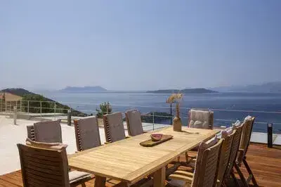 Luxury Villa with infinity Pool & Stunning Ionian Panorama (Θ)
