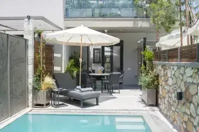 A Chic Two-Level Suite 2 in the Heart of Meganisi