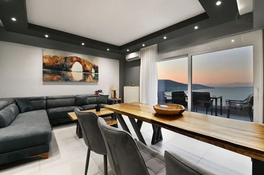 Suite 4 – A Two-Level Sanctuary with Captivating Gulf Views Main photo of the rental