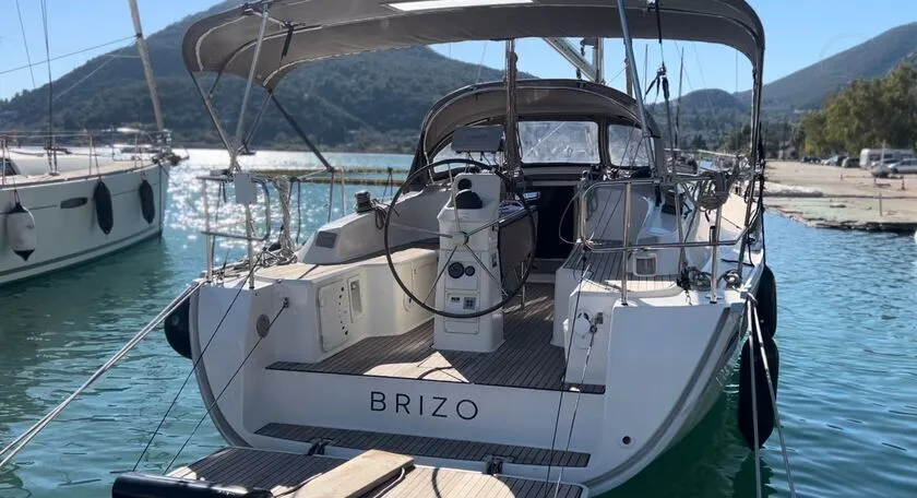 Bavaria 33 "BRIZO" Main photo of the rental