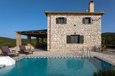 Sea-View 3-Bedroom Villa near Navagio