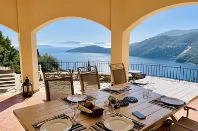 Villa Agnantio Poros