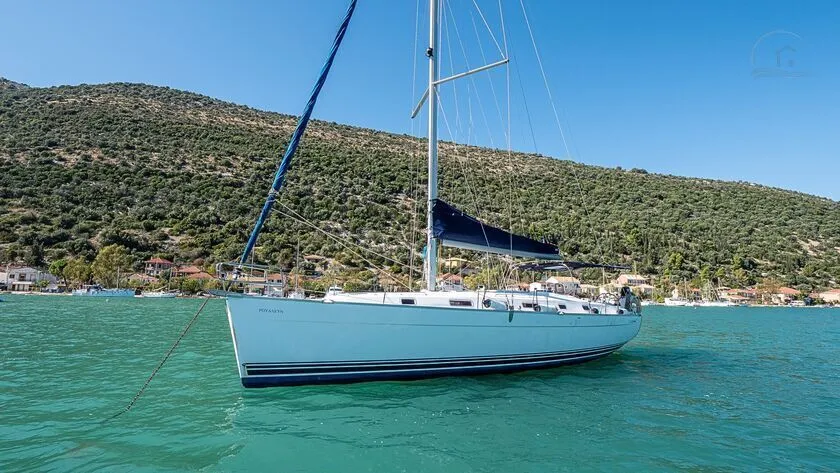 Beneteau 43 Segelboot „Roualeyn” in der Bucht von Vlycho, Lefkada Main photo of the rental