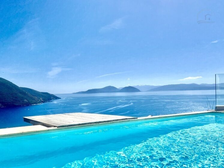 VILLA WITH 100% PRIVACY Independen Villa With Private Pool. Main photo of the rental