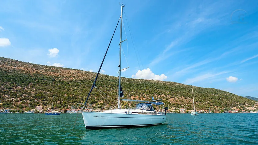Bavaria 32 „LILA“ Ermäßigungen verfügbar ! Main photo of the rental